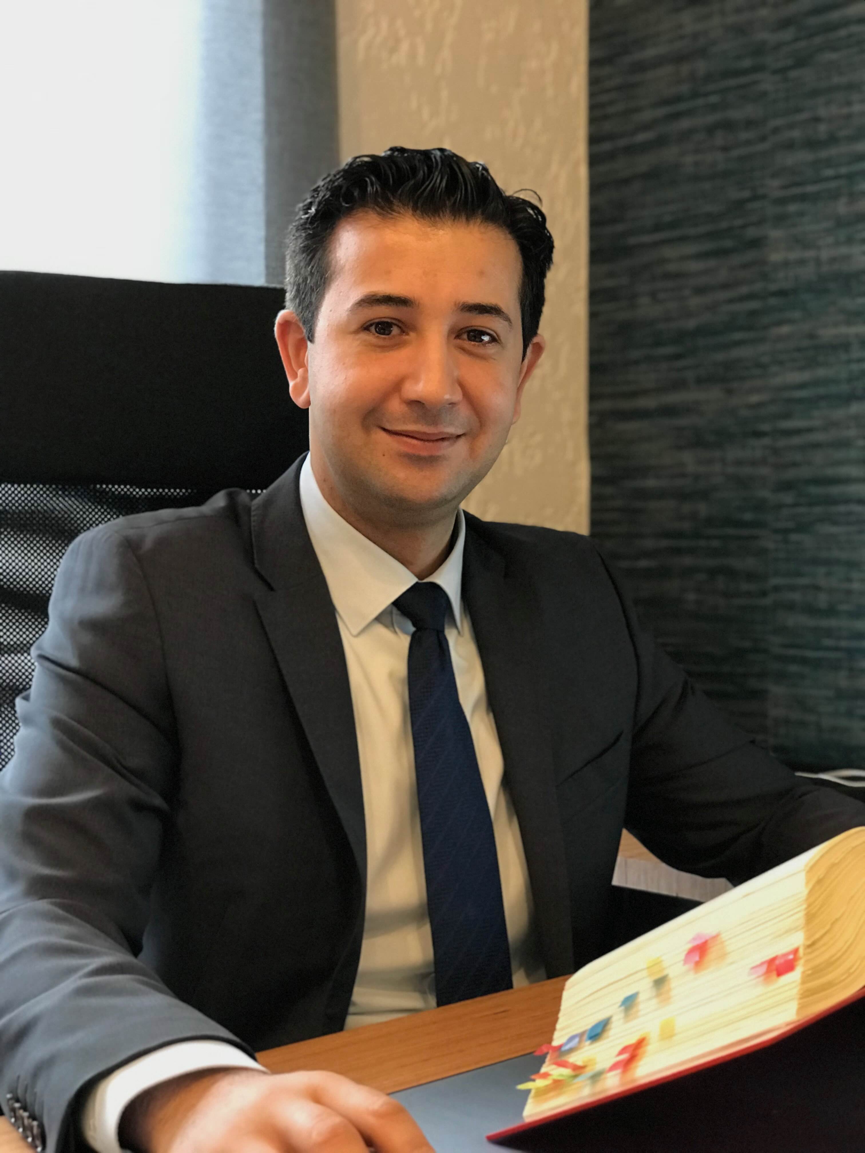 Portrait von Rechtsanwalt Serkan Demir